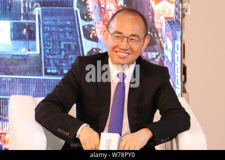 ------ Pan Shiyi, Mitbegründer, Chairman und Co-CEO von SOHO China, nimmt an der Eröffnungsfeier für die SOHO Tianshan Plaza durch SOHO China entwickelt. Stockfoto
