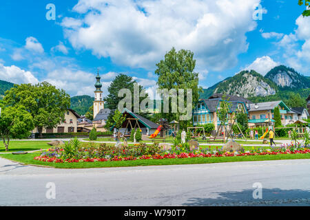 ST. GILGEN, Österreich - Juli 12, 2019: Sankt Gilgen ist ein Dorf in der nord-westlichen Ufer des Wolfgangsee im Salzkammergut resort Region. Stockfoto