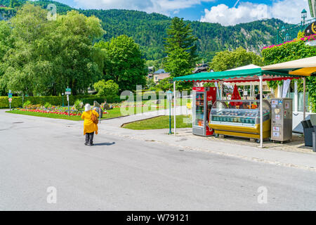 ST. GILGEN, Österreich - Juli 12, 2019: Sankt Gilgen ist ein Dorf in der nord-westlichen Ufer des Wolfgangsee im Salzkammergut resort Region. Stockfoto