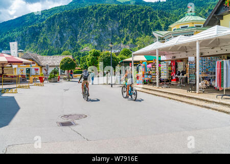 ST. GILGEN, Österreich - Juli 12, 2019: Sankt Gilgen ist ein Dorf in der nord-westlichen Ufer des Wolfgangsee im Salzkammergut resort Region. Stockfoto