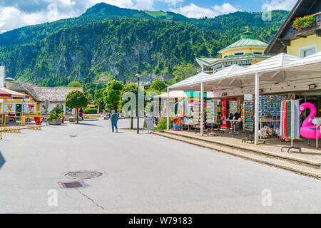 ST. GILGEN, Österreich - Juli 12, 2019: Sankt Gilgen ist ein Dorf in der nord-westlichen Ufer des Wolfgangsee im Salzkammergut resort Region. Stockfoto