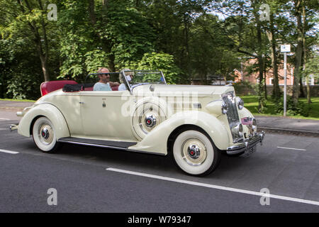 Motorisch Klassiker, historics, vintage Motoren und Collectibles 2019; Lytham Halle Verkehr zeigen, Sammlung von Autos & Oldtimer von gestern. Stockfoto