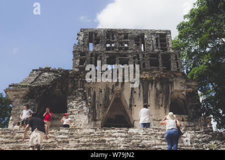 Palenque, Chiapas/Mexiko - 21/07/2019: Detail der archäologischen Pre hispanic Maya Stätte von Palenque in Chiapas, Mexiko Stockfoto