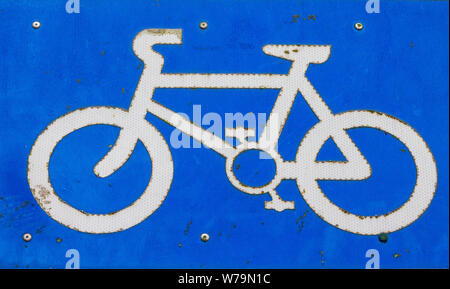 Getragen und verwitterten Schild für ein Fahrrad Lane Stockfoto