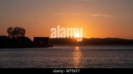 Sonnenuntergang im Hochsommer Stockfoto