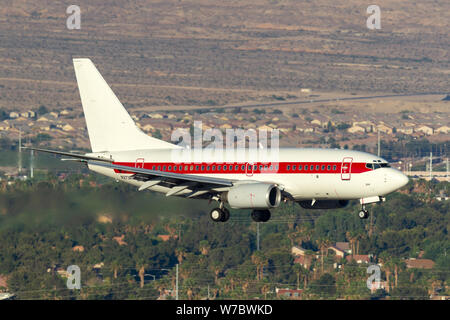 Boeing 737 Betrieben von Verteidigungsunternehmen EG&G (Janet Airlines) Arbeitnehmer vom und zum Transport der in hohem Grade geheimen und berühmten Area 51 Base am Groom Stockfoto