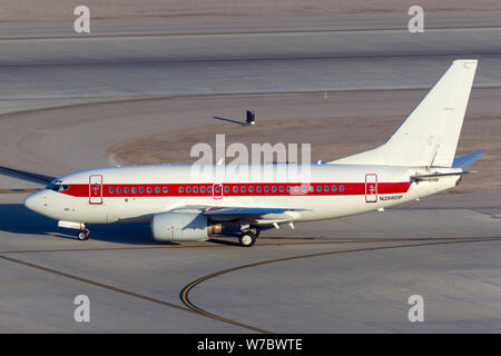 Boeing 737 Betrieben von Verteidigungsunternehmen EG&G (Janet Airlines) Arbeitnehmer vom und zum Transport der in hohem Grade geheimen und berühmten Area 51 Base am Groom Stockfoto