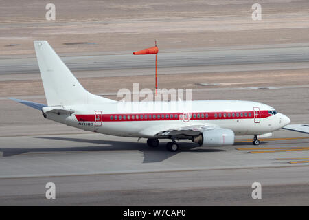 Boeing 737 Betrieben von Verteidigungsunternehmen EG&G (Janet Airlines) Arbeitnehmer vom und zum Transport der in hohem Grade geheimen und berühmten Area 51 Base am Groom Stockfoto