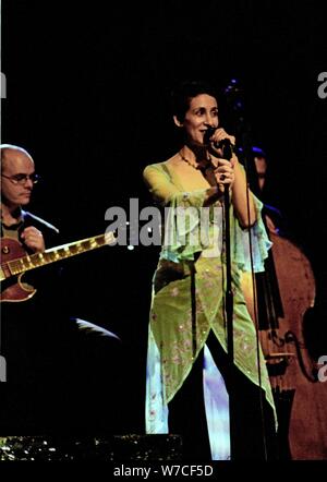 Stacey Kent, chequer Mead, East Grinstead, Oktober, 2003. Artist: Brian O'Connor. Stockfoto