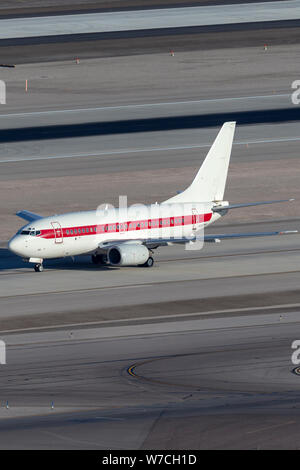 Boeing 737 Betrieben von Verteidigungsunternehmen EG&G (Janet Airlines) Arbeitnehmer vom und zum Transport der in hohem Grade geheimen und berühmten Area 51 Base am Groom Stockfoto
