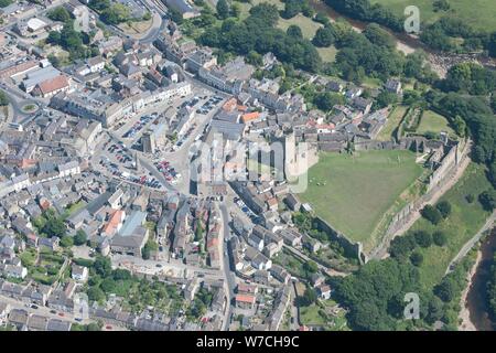 Den Marktplatz und den ständigen bleibt von Richmond Castle, Richmond, North Yorkshire, 2014. Schöpfer: Historisches England Fotograf. Stockfoto