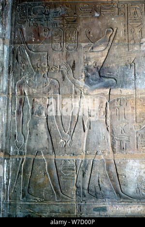 Linderung von Alexander dem Großen gesegnet von Amun-Ra, Tempel der Heiligen zu Amun, Mut und Khons, Luxor. Artist: Unbekannt Stockfoto