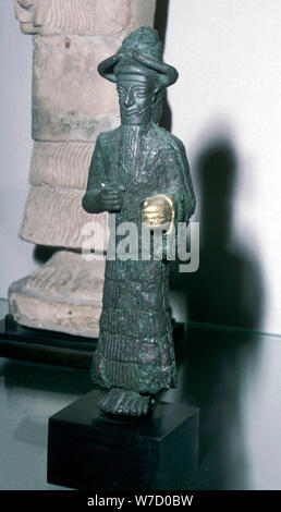 Bronze Figur des Gottes mit der goldenen Hand, frühen zweiten Jahrtausend v. Chr.. Artist: Unbekannt Stockfoto