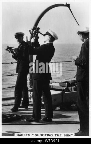Kadetten "shooting the sun', Royal Navy College, 1937. Artist: Unbekannt Stockfoto