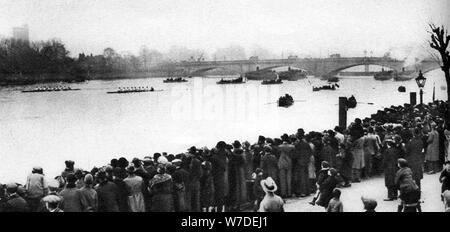 Start der Oxford und Cambridge Boat Race, London, 1926-1927. Artist: Unbekannt Stockfoto