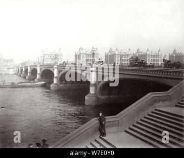 Die Westminster Bridge und St Thomas's Hospital, London, 1887. Artist: Unbekannt Stockfoto