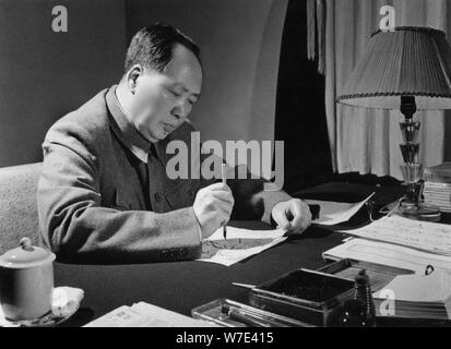 Mao Zedong, Chinesische Kommunistische Revolutionäre und Führer, c 1950 s (?). Artist: Unbekannt Stockfoto