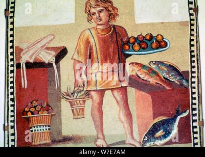 Römische Mosaik eines Slave boy in einer Küche. Artist: Unbekannt Stockfoto