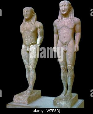 Griechische Statuen von Kleobis und Biton, 6. Jahrhundert v. Chr.. Artist: Unbekannt Stockfoto