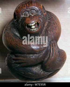 Japanische Netsuke eines Affen, 19. Artist: Unbekannt Stockfoto