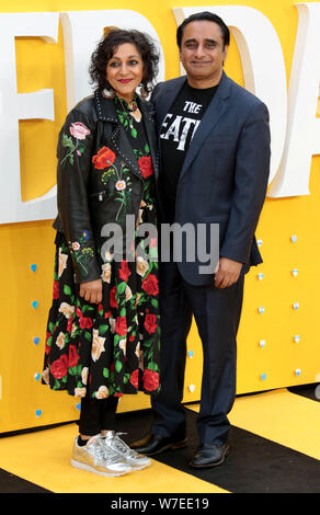 Jun 18, 2019 - London, England, UK-Meera Syal und Sanjeev Bhaskar Besuch Gestern UK Film Premiere, Odeon Luxe, Leicester Square Stockfoto