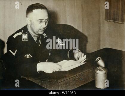 Heinrich Himmler, Reichsführer der SS, c 1930 s-c 1940er. Artist: Unbekannt Stockfoto