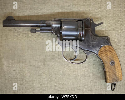 Kiew, Ukraine - Juli 23, 2019: 1895 Nagant M1895 Revolver in der Polytechnischen Museum an der Ukrainischen Nationalen Technischen Universität Stockfoto