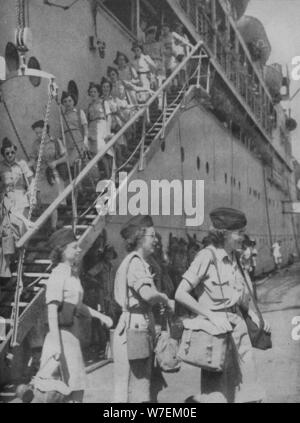 "An Land kommen in Singapur", 1945. Künstler: unbekannt. Stockfoto