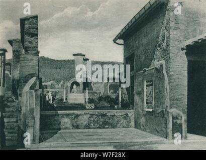 Straße Auffahren auf das Forum, Pompeji, Italien, 1927. Künstler: Eugen Poppel. Stockfoto