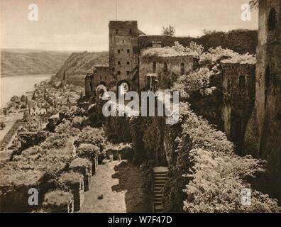 "St. Goar. Rheinfels Ruinen, 1931. Künstler: Kurt Hielscher. Stockfoto