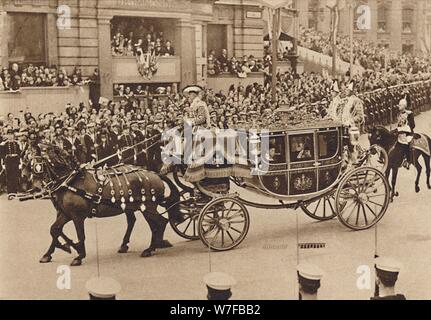 "Die Prinzessin Elizabeth und ihrem Cousin Herrn Lascelles mit der Princess Royal", Artist 1937: Unbekannt. Stockfoto