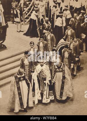 "King George VI verlässt die Abtei", 12. Mai 1937. Artist: Unbekannt. Stockfoto