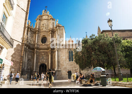 Die Kathedrale von Valencia, Spanien - Valencia - La Plaza De La Reina - Square Reina Barock, romanischen und gotischen Stil. Stockfoto