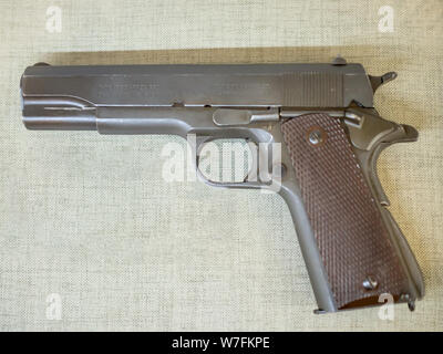 Kiew, Ukraine - Juli 23, 2019: 1911 halbautomatische Pistole M 1911 ("Regierung" oder "Colt Government") in der Polytechnischen Museum an der Ukrainischen Nationalen Tech Stockfoto