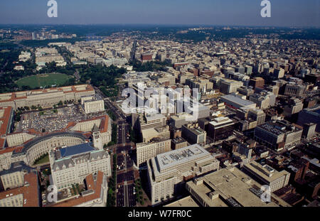 Luftaufnahme von der Pennsylvania Avenue in Richtung des Weißen Haus, Washington, D.C suchen Stockfoto