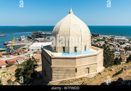 Bibi-Heybat, Baku, Aserbaidschan - Mai 12, 2019. Bibi-Heybat Schrein auf dem Friedhof in der Nähe von Bibi-Heybat Moschee in Baku. Stockfoto