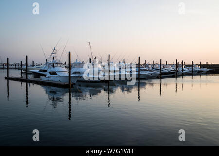 Boote in Flamenco Marina, Panama City Stockfoto