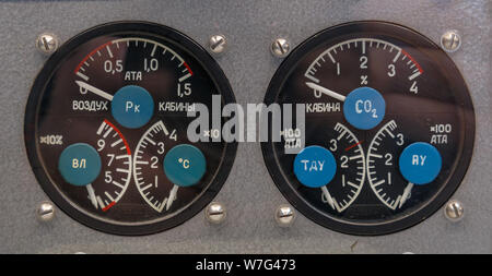 Dashboard display Wasserstrahl in der Kabine der sowjetischen Raumfahrzeuge. Stockfoto