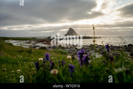 Nationale touristische Route auf der Insel Andoya Vesteralen Archipel, Nordland County im Norden Norwegens. Bleik ist ein Fischerdorf an der nordwestlichen Par Stockfoto