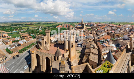 Schöne Burg Olite in Spanien Stockfoto