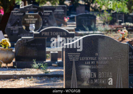 Grabsteine in einem deutschen Friedhof, Otjiwarongo, Namibia Stockfoto