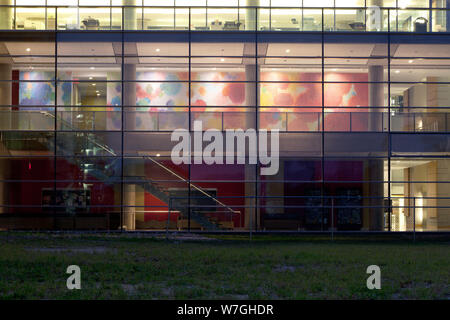 Kunstwerke von Do-Ho Suh auf die Nahrungsmittel-und Droge-Leitung Gebäude, Silver Spring, Maryland Stockfoto