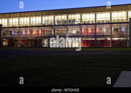 Kunstwerke von Do-Ho Suh auf die Nahrungsmittel-und Droge-Leitung Gebäude, Silver Spring, Maryland Stockfoto