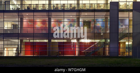 Kunstwerke von Do-Ho Suh auf die Nahrungsmittel-und Droge-Leitung Gebäude, Silver Spring, Maryland Stockfoto