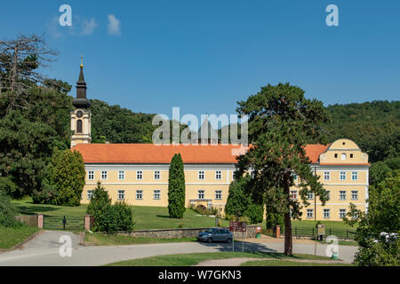 Kloster bei Novo Hopovo, Serbien Stockfoto