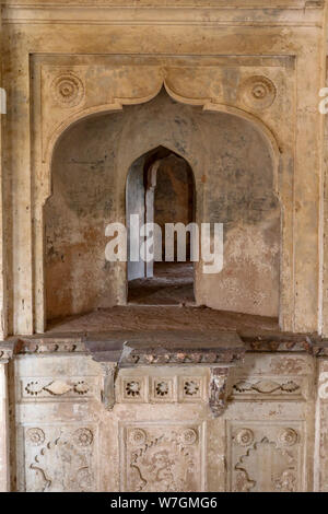 Torbogen in Chaturbhuj Tempel von Orchha, Indien Stockfoto