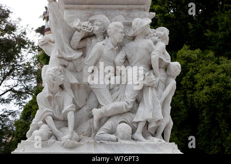 Flachrelief Details um die Statue von José Martí im Parque Central, Havanna, Kuba Stockfoto