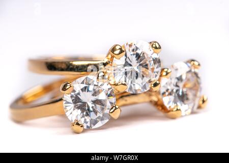 Nahaufnahme von Clear Stone Gold Ringe Stockfoto