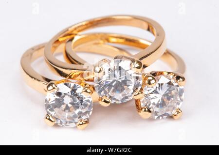 Nahaufnahme von Clear Stone Gold Ringe Stockfoto