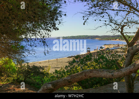 Die schönsten Sandstrände von Apulien Salento Küste: Alimini Strand, ITALIEN (Lecce). Stockfoto